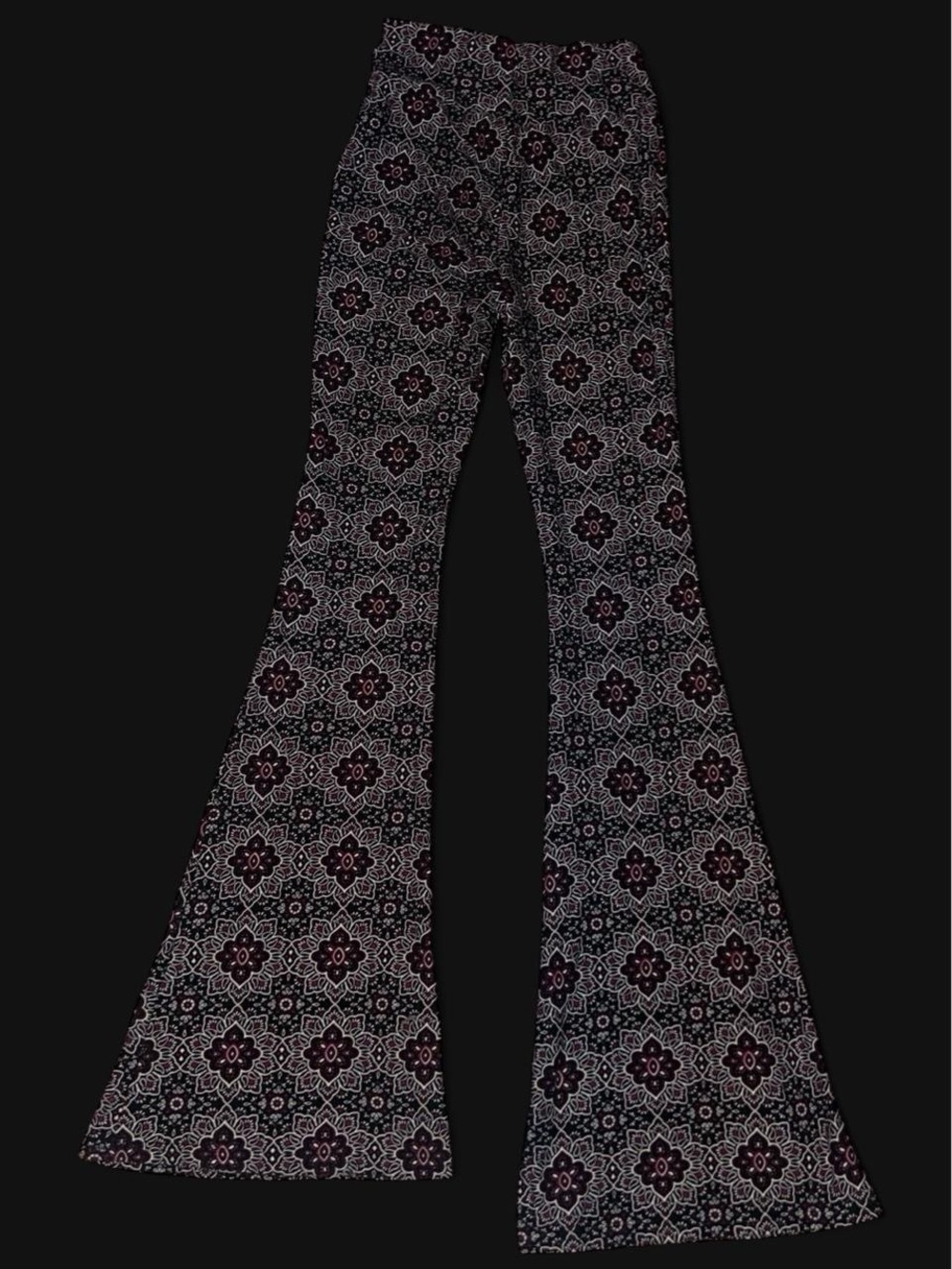 No Boundaries Black Floral Paisley Flare Leggings - Picture 2 of 3
